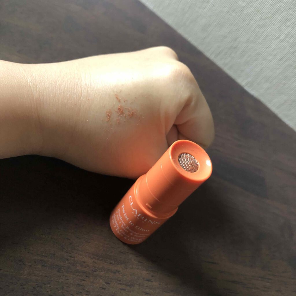 ツイスト&グロー パウダースティック/CLARINS/単色アイシャドウを使ったクチコミ(2枚目)