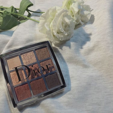 Dior ディオール バックステージ アイ パレットのクチコミ「Diorのディオール バックステージ アイ パレット003番アンバーという色です🥀
全体的にオ.....」（1枚目）