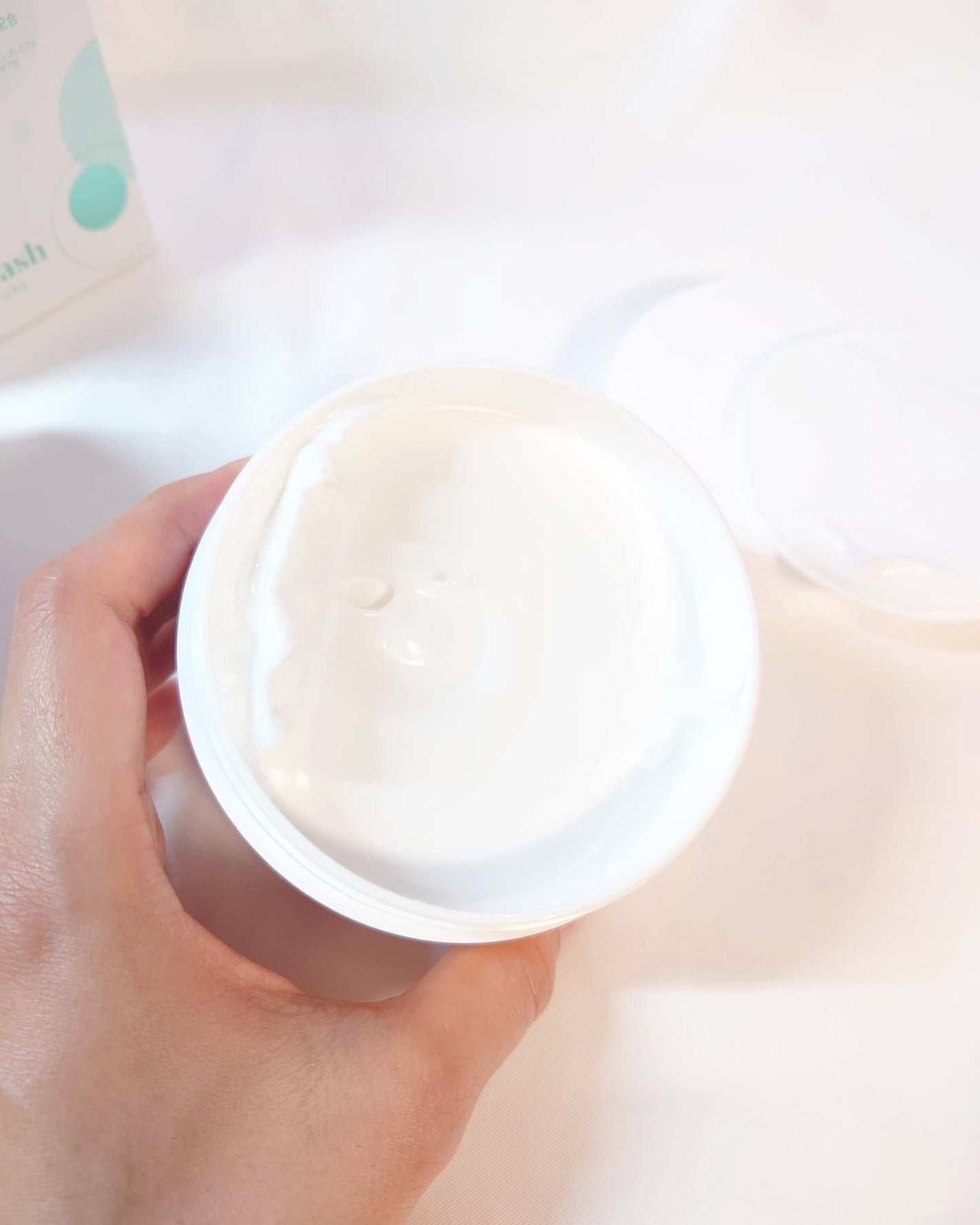 ダヴ クリームボディウォッシュ コンフォートモイスチャー/ダヴ/ボディソープを使ったクチコミ(2枚目)