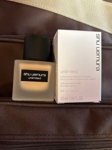 ✤shu uemura アンリミテッド ラスティング フルイド

初のシュウウエムラ…！！
使い心地は抜群です！！🥺🥺

肌の赤みもナチュラルにカバーしてくれる◎
化粧崩れも特になく使えています🍀*゜
