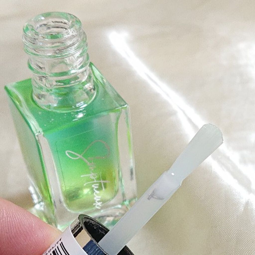 Somptueux(ソンプチュー) ネイルオイル/DAISO/ネイルオイル・トリートメントを使ったクチコミ（3枚目）