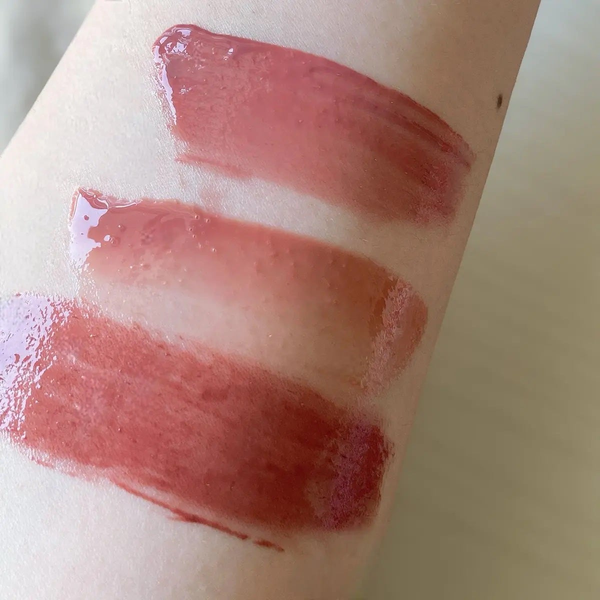 ジューシーラスティングティント/rom&nd/リップティントを使ったクチコミ(3枚目)