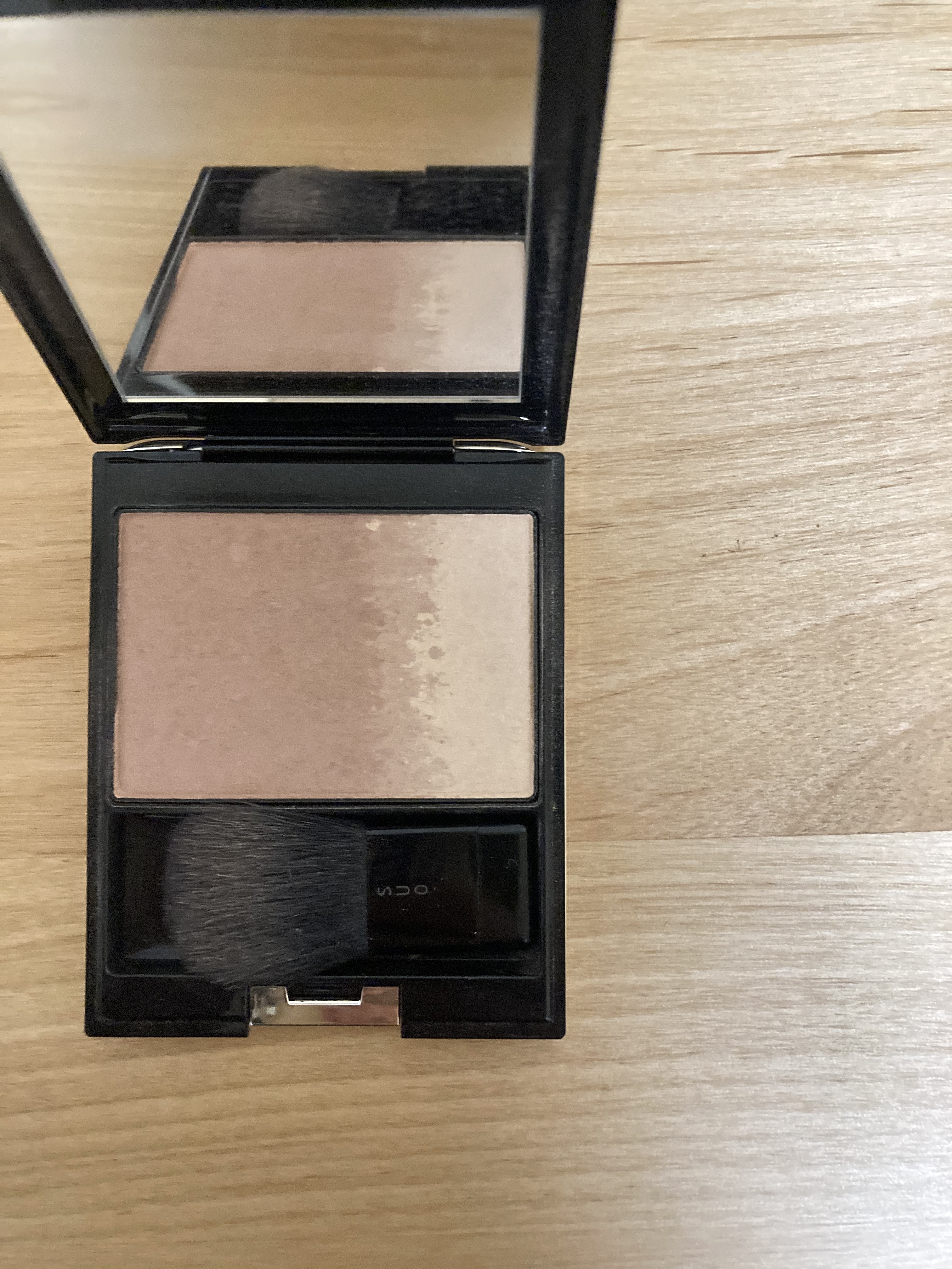 ピュア カラー ブラッシュ 09 彩陽炎 -AYAKAGEROU/SUQQU/パウダーチークを使ったクチコミ（2枚目）