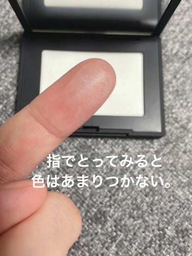 ライトリフレクティングセッティングパウダー　プレスト　N ミニ 02415/NARS/プレストパウダーを使ったクチコミ（3枚目）