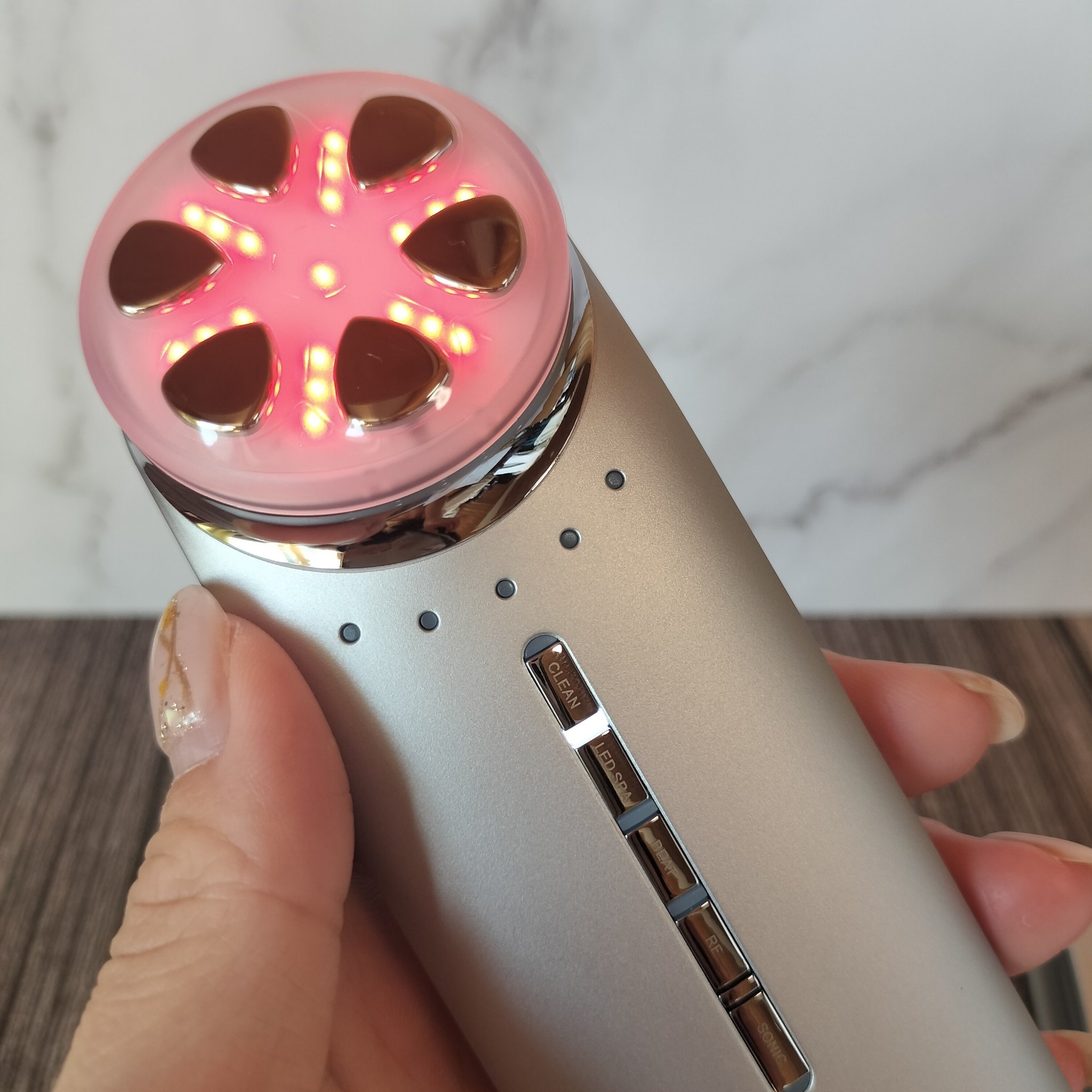 トータルフェイシャルプラス/MELLIFE/美顔器・マッサージを使ったクチコミ（2枚目）