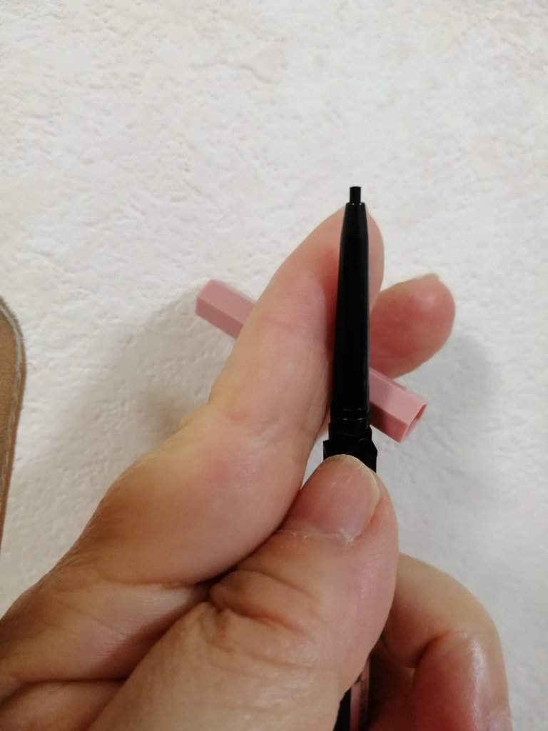 ハイパーイージー ジェル ライナー BK-1 ブラック/MAYBELLINE NEW YORK/ジェルアイライナーを使ったクチコミ（3枚目）