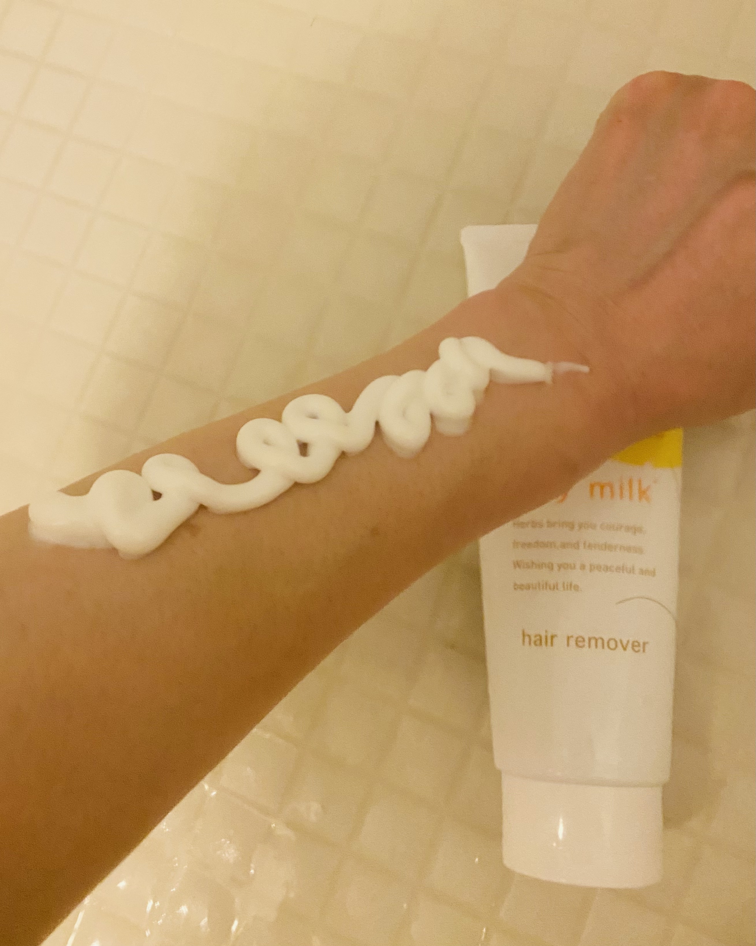 パイナップル豆乳除毛クリーム/鈴木ハーブ研究所/除毛クリームを使ったクチコミ（2枚目）