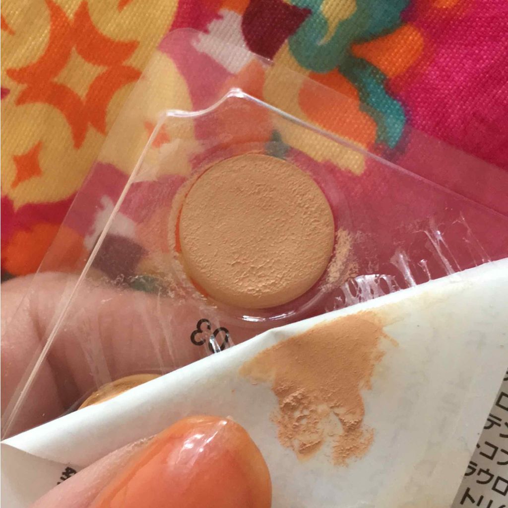 カバーリングツインファンデ/マーシュ・フィールド/パウダーファンデーションを使ったクチコミ(1枚目)