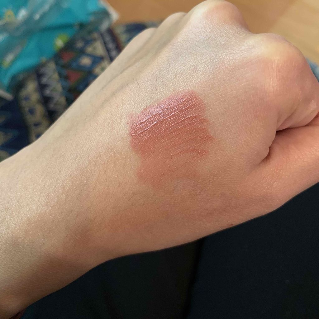 キス クラウド ブロッテッド リップ カラー/REVLON/口紅を使ったクチコミ（3枚目）