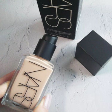 ライトリフレクティング ファンデーション/NARS/リキッドファンデーションを使ったクチコミ（2枚目）