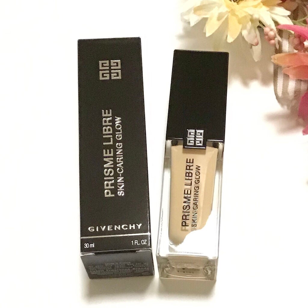 プリズム・リーブル・スキンケアリング・グロウ/GIVENCHY/リキッドファンデーションを使ったクチコミ(1枚目)