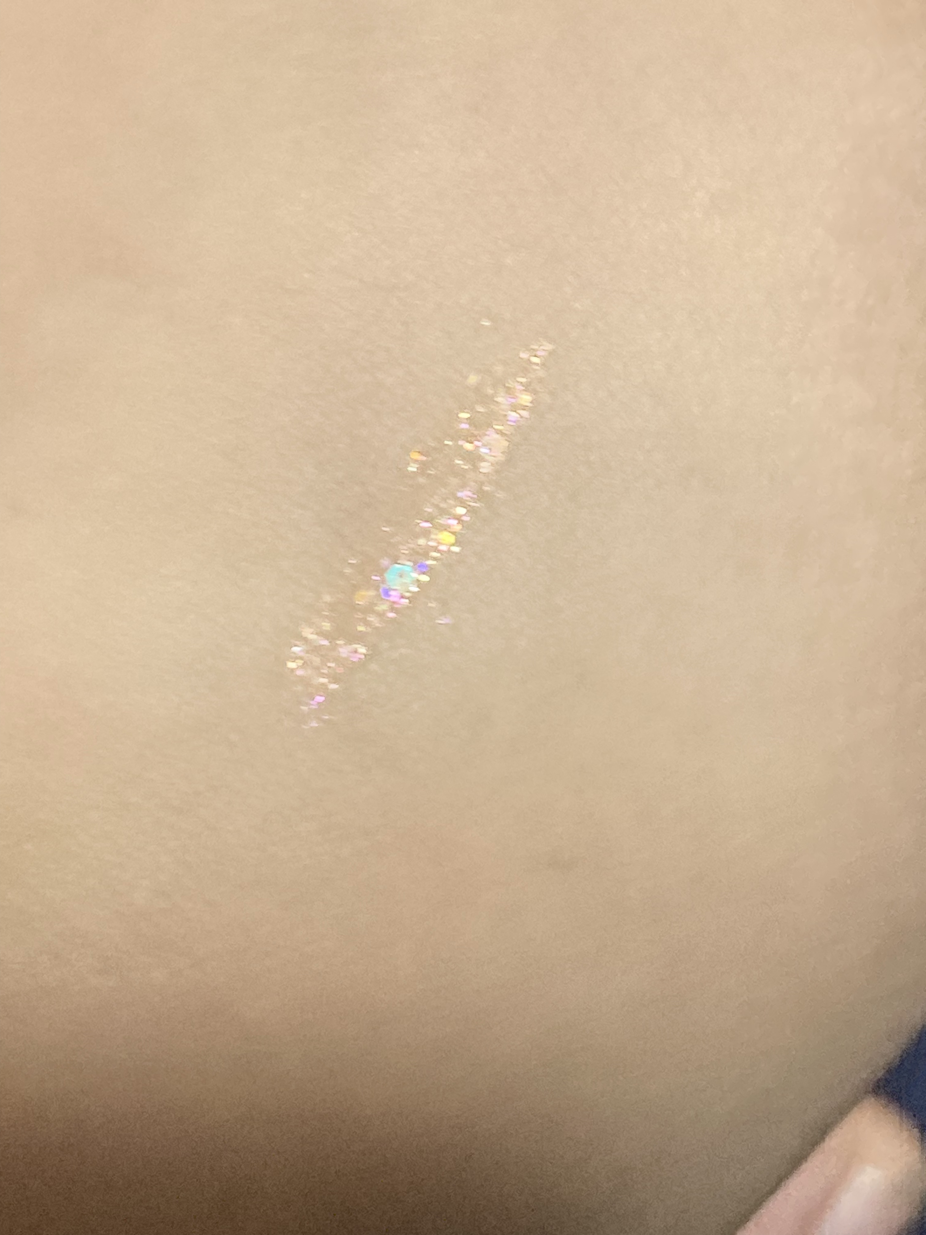 シュガー トゥインクル リキッド グリッター 03 BEAMING SUNNY-LIGHT/PERIPERA/グリッターを使ったクチコミ（2枚目）