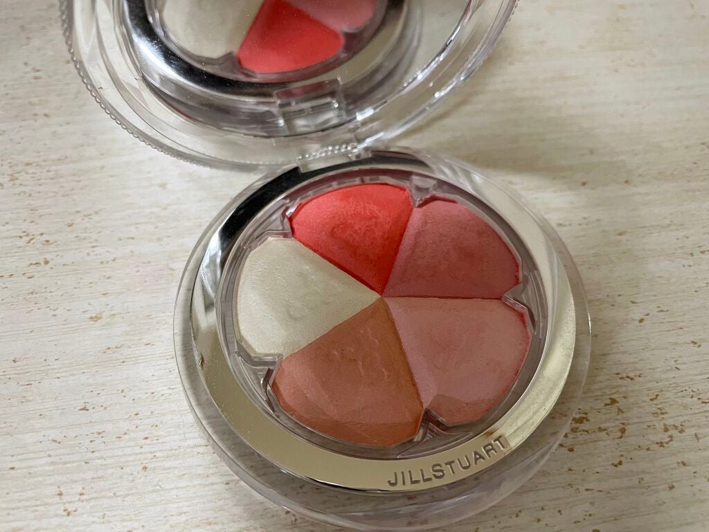ジルスチュアート ブルーム ミックスブラッシュ コンパクト/JILL STUART/パウダーチークを使ったクチコミ(1枚目)