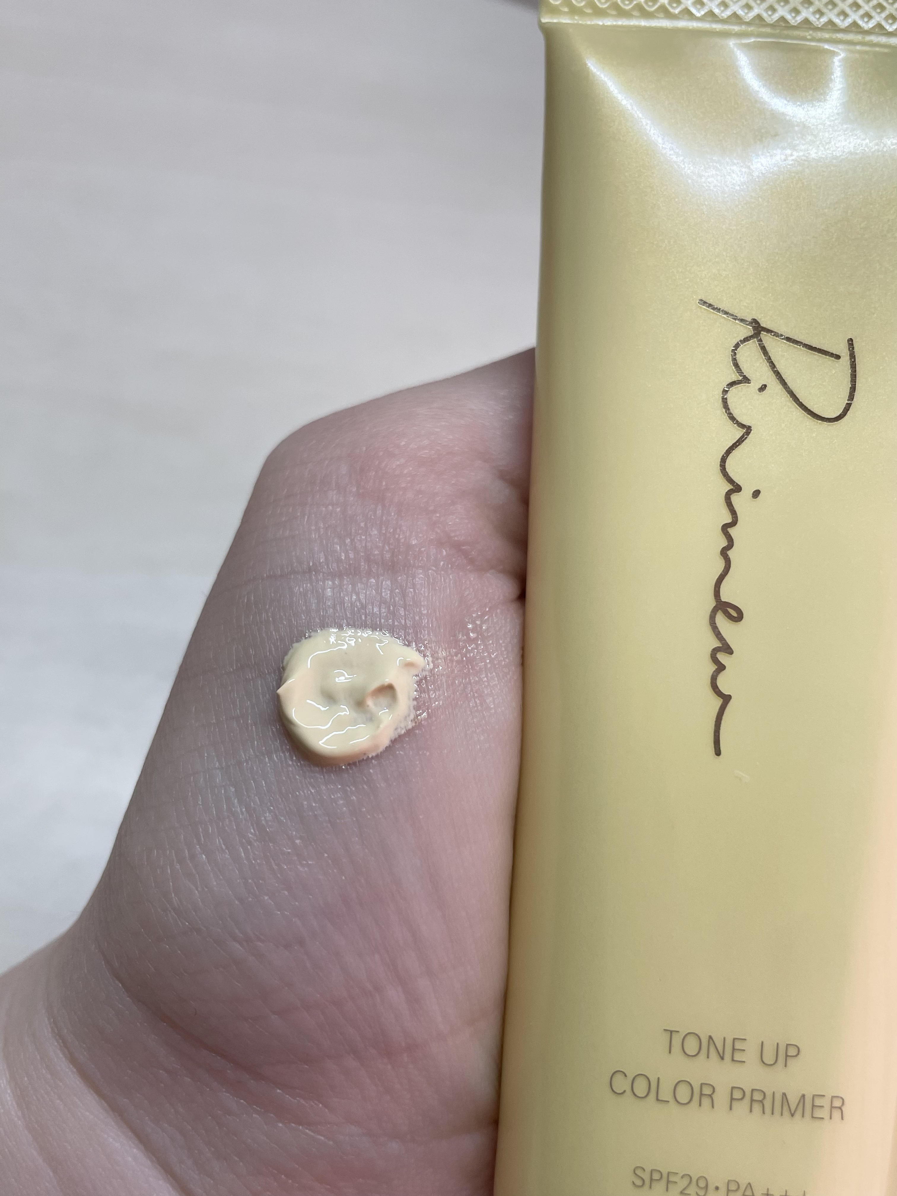 トーンアップカラープライマー  ヴェールイエロー/Ririmew/化粧下地を使ったクチコミ（2枚目）