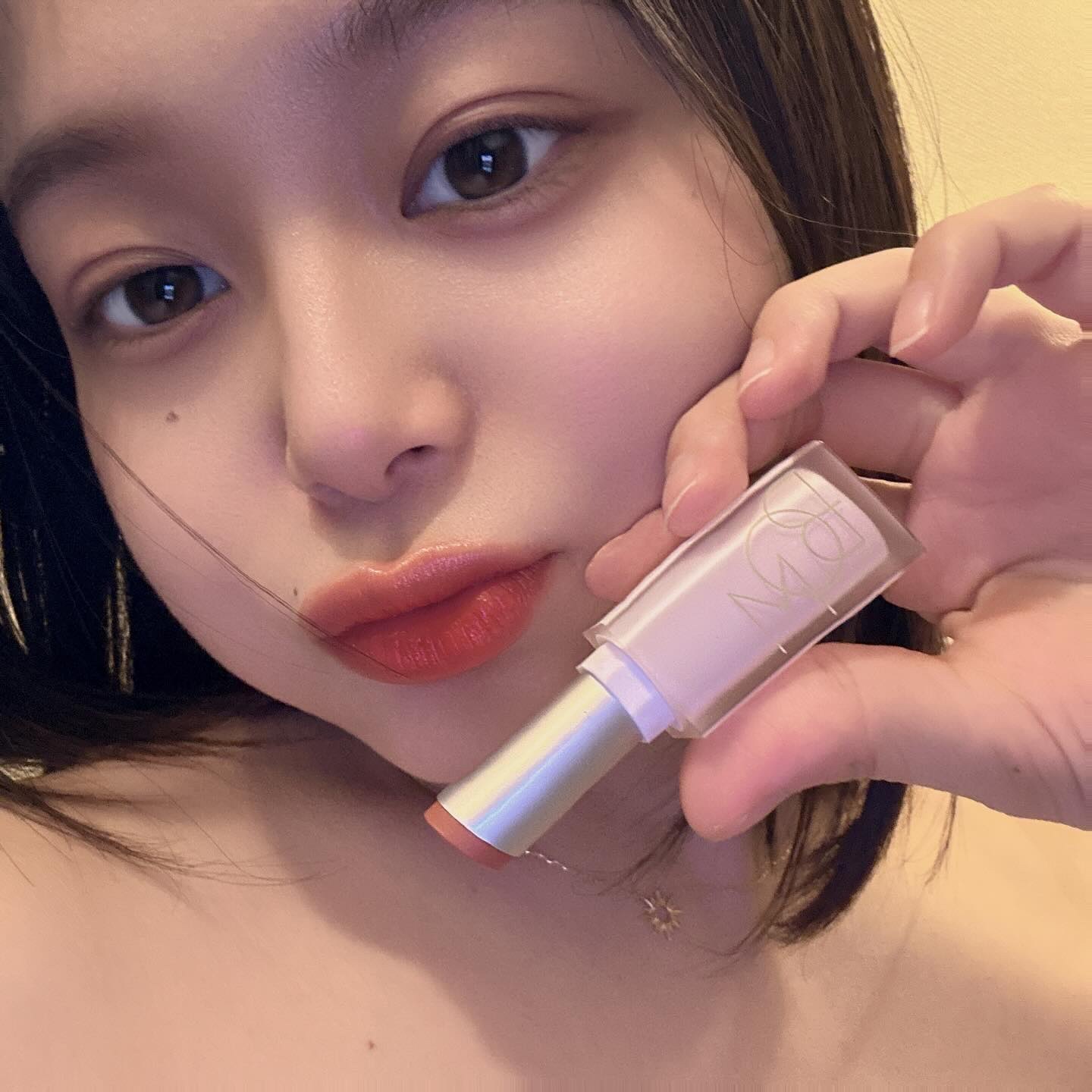 クラウドブラー リップスティック/BOM/口紅を使ったクチコミ（3枚目）