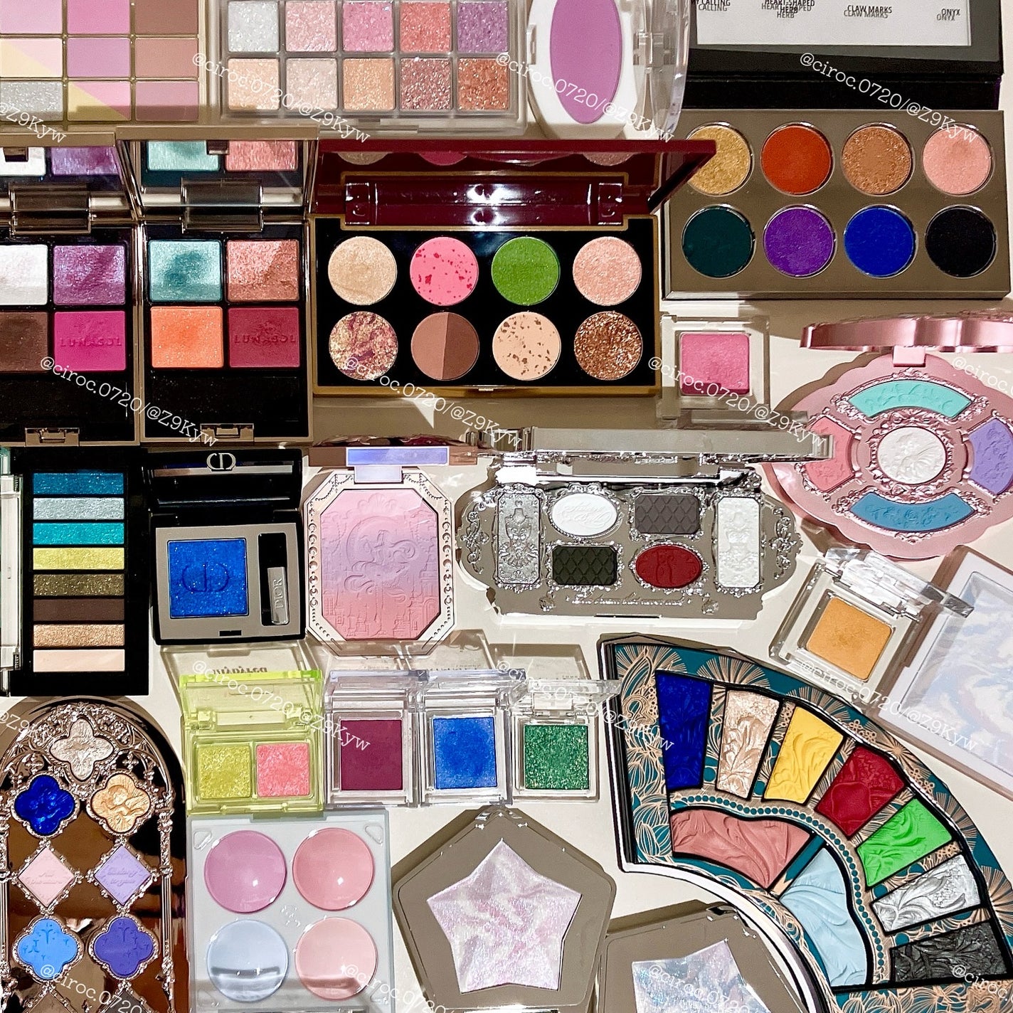 カラーステイ ルックス ブック パレット/REVLON/アイシャドウパレットを使ったクチコミ(1枚目)