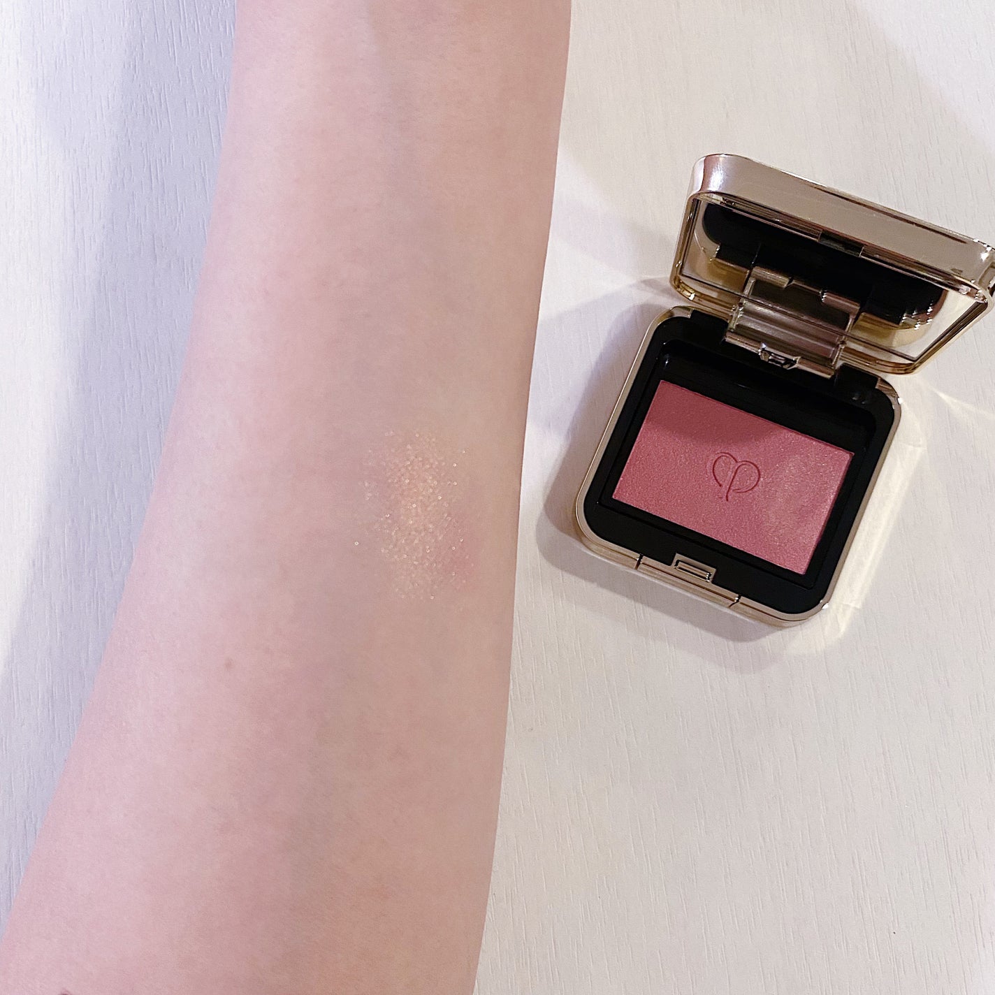 オンブルクルールソロ/クレ・ド・ポー ボーテ/単色アイシャドウを使ったクチコミ(4枚目)