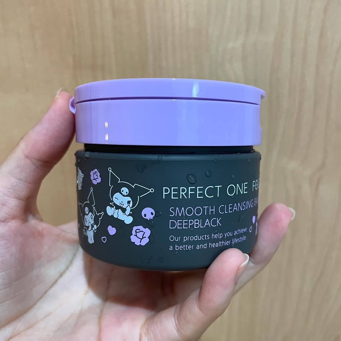 パーフェクトワンフォーカス スムースクレンジングバーム ディープブラック クロミ 限定デザイン（75g）/PERFECT ONE  FOCUS/クレンジングバームを使ったクチコミ（2枚目）