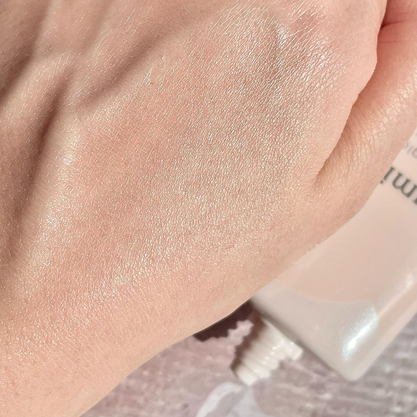 生つや肌おしろい乳液/ウルミナプラス/乳液を使ったクチコミ(4枚目)