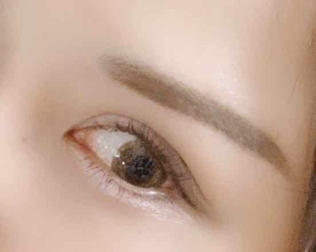 ファッションブロウ パウダーチップ/MAYBELLINE NEW YORK/パウダーアイブロウを使ったクチコミ(2枚目)