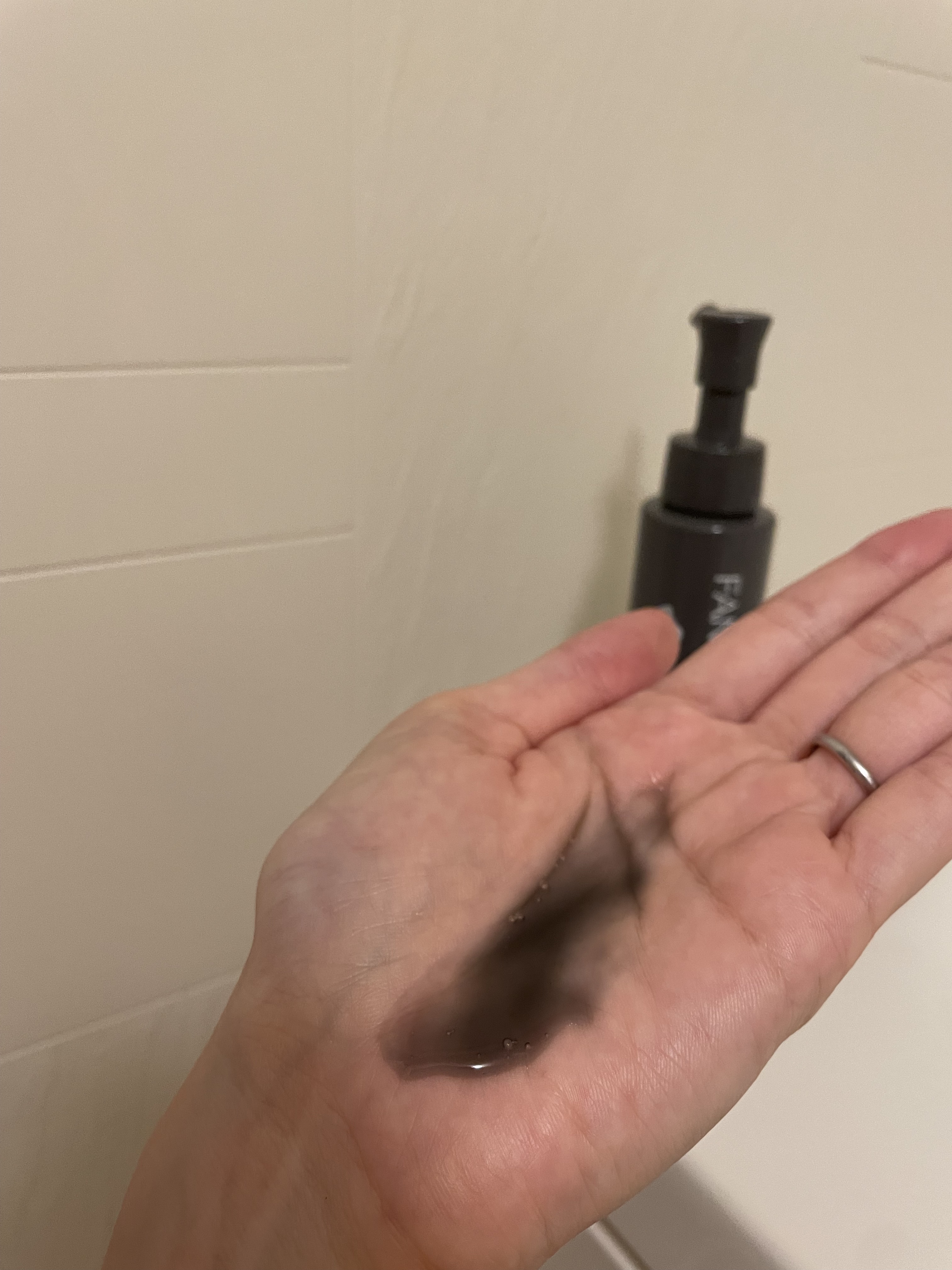 マイルドクレンジング オイル〈ブラック＆スムース〉/ファンケル/オイルクレンジングを使ったクチコミ（2枚目）