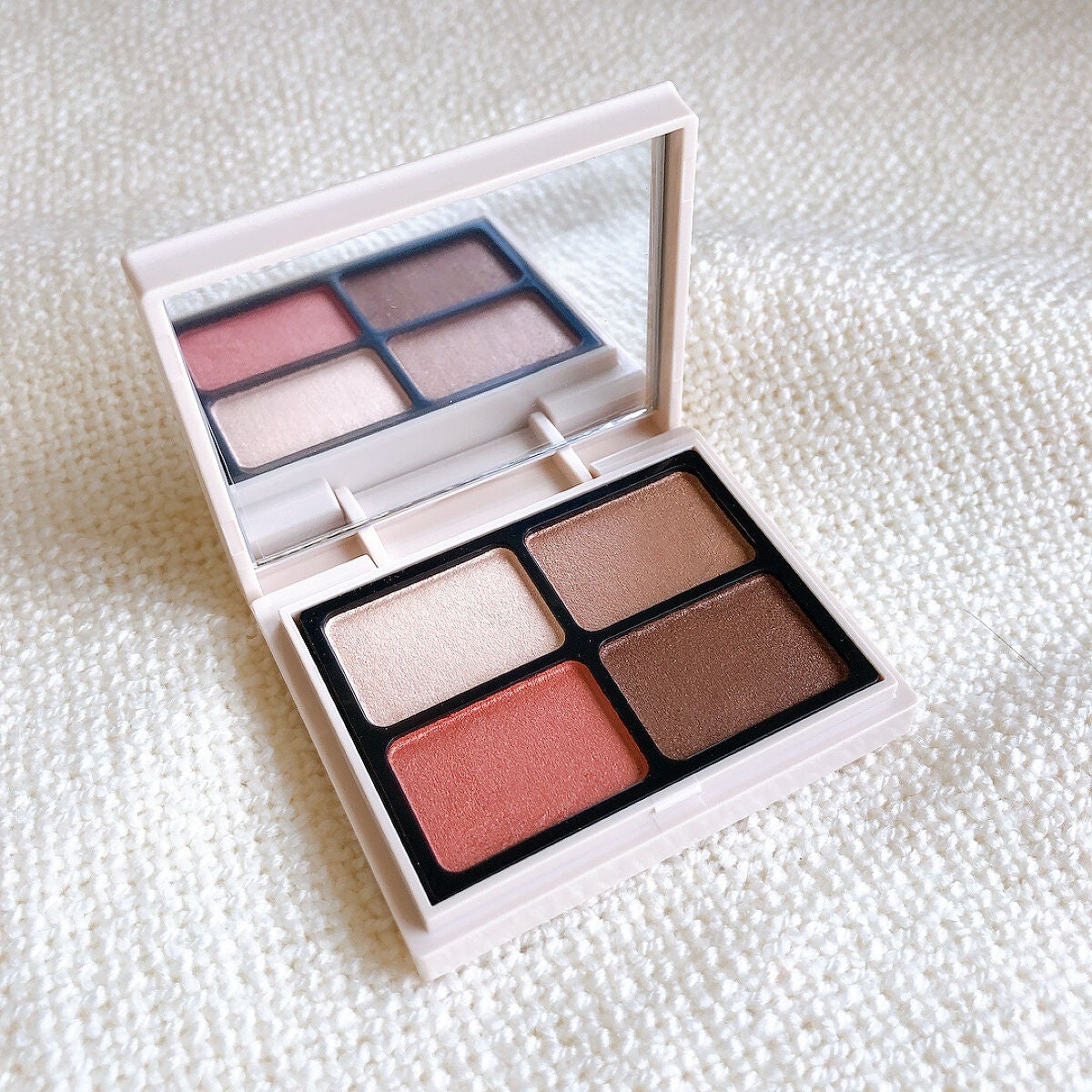 ニュアンスカラーアイズ/Enamor/アイシャドウパレットを使ったクチコミ(1枚目)