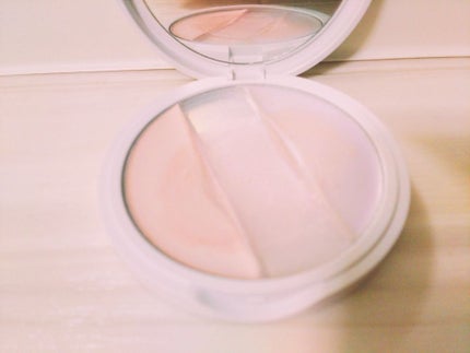 アートクラス バイ ロダン ルミネージュ バーニッシュ/too cool for school/プレストパウダーを使ったクチコミ(2枚目)