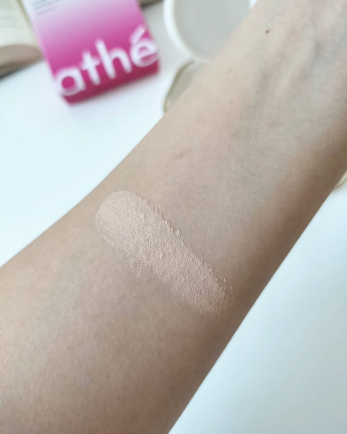 ヴィーガン リリーフ サン エッセンス /athé/日焼け止めクリームを使ったクチコミ（3枚目）