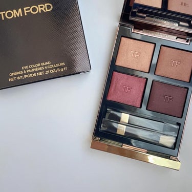 アイ カラー クォード 4A ハネムーン/TOM FORD BEAUTY/パウダーアイシャドウを使ったクチコミ（2枚目）