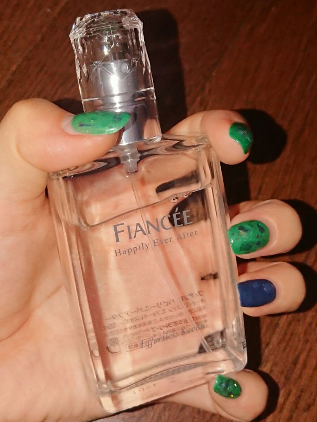 ハピリーエバーアフター オードパルファン エフォートレスサボン/フィアンセ/香水(レディース)を使ったクチコミ(2枚目)