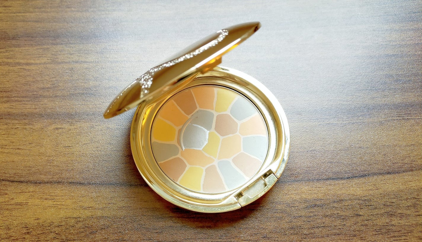 ラ プードル オートニュアンス/Elégance/プレストパウダーを使ったクチコミ(2枚目)