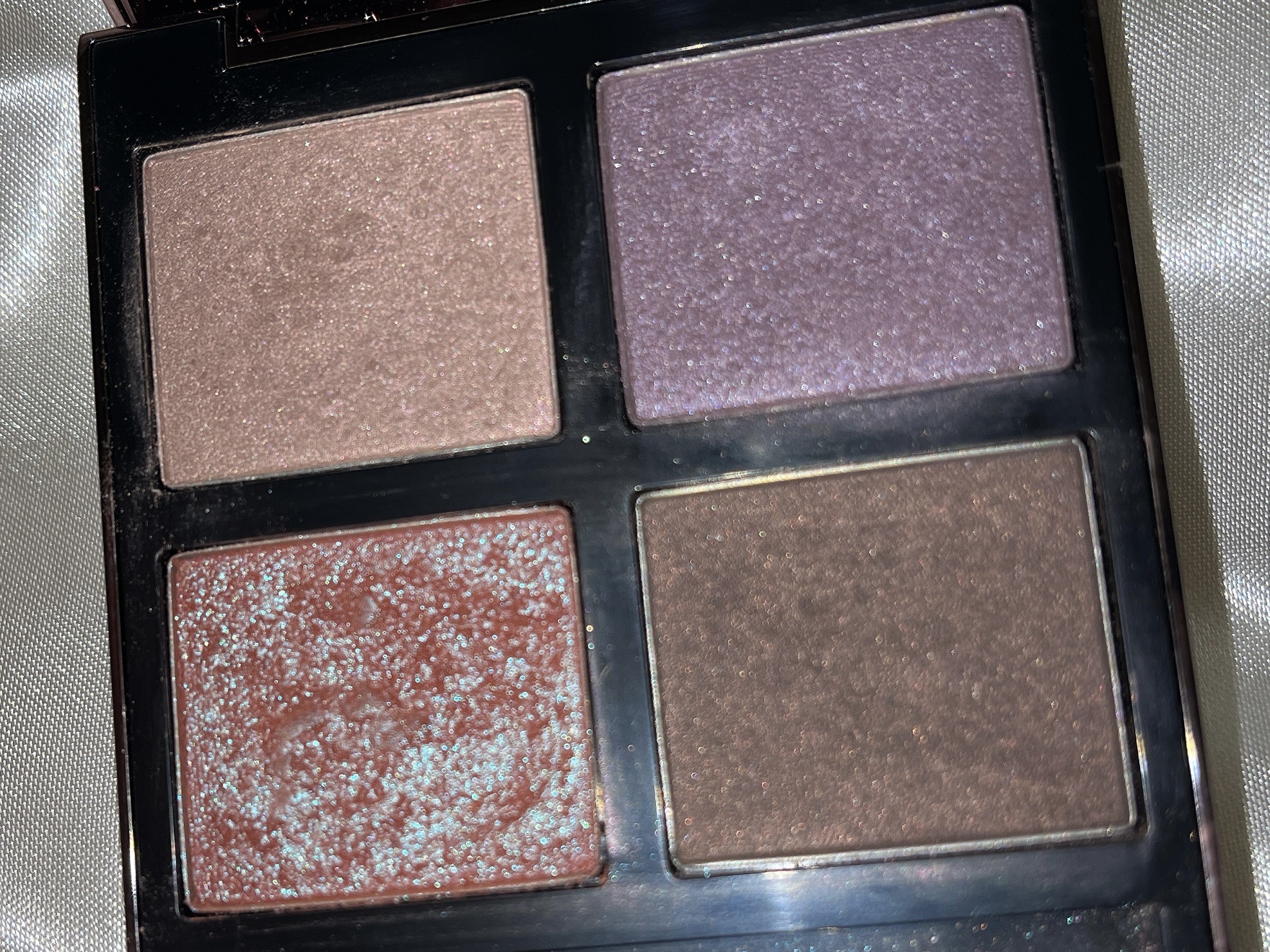 アイ カラー クォード 25 プリティ ベイビー/TOM FORD BEAUTY/アイシャドウパレットを使ったクチコミ（3枚目）