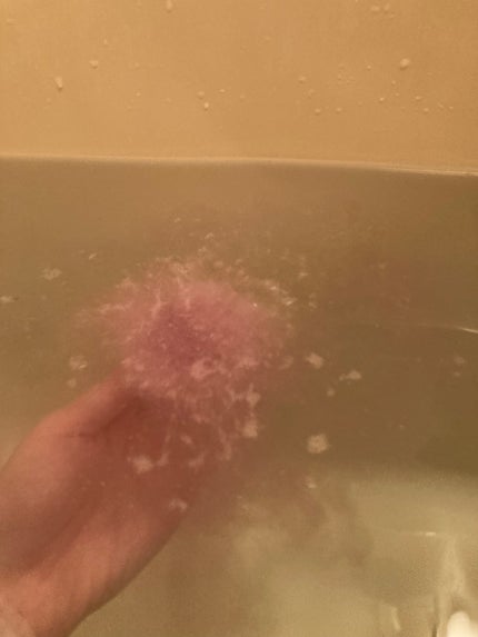 クナイプ スパークリングタブレット ハッピーフォーミー ロータス&ジャスミンの香り/クナイプ/炭酸系入浴剤を使ったクチコミ(4枚目)