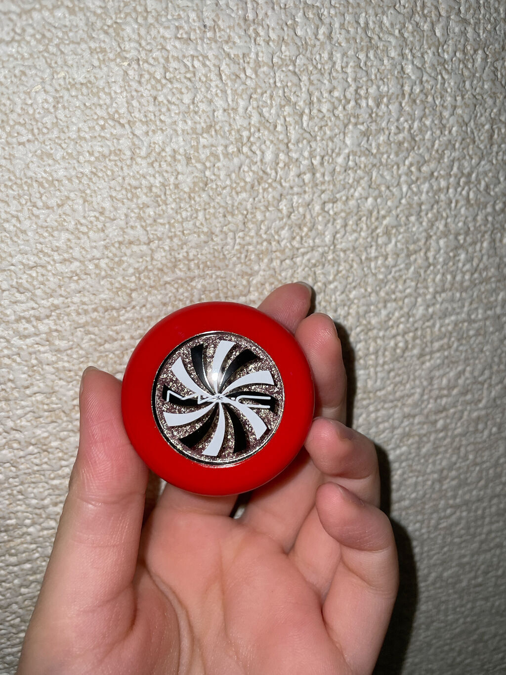 シェードシフター デュオクロム アイシャドウ ライト ビフォア ユア アイズ/M・A・C/単色アイシャドウを使ったクチコミ（1枚目）