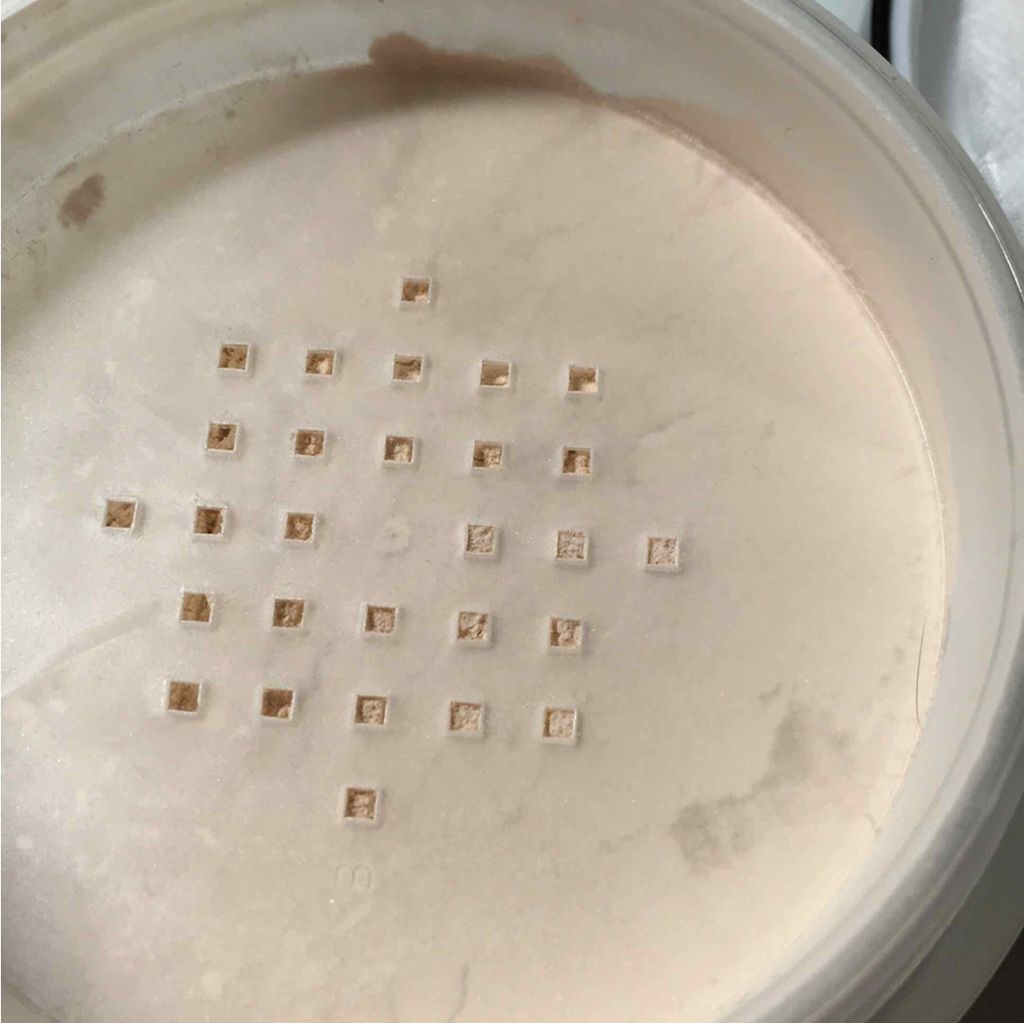 プードゥル ユニヴェルセル リーブル/CHANEL/ルースパウダーを使ったクチコミ（3枚目）