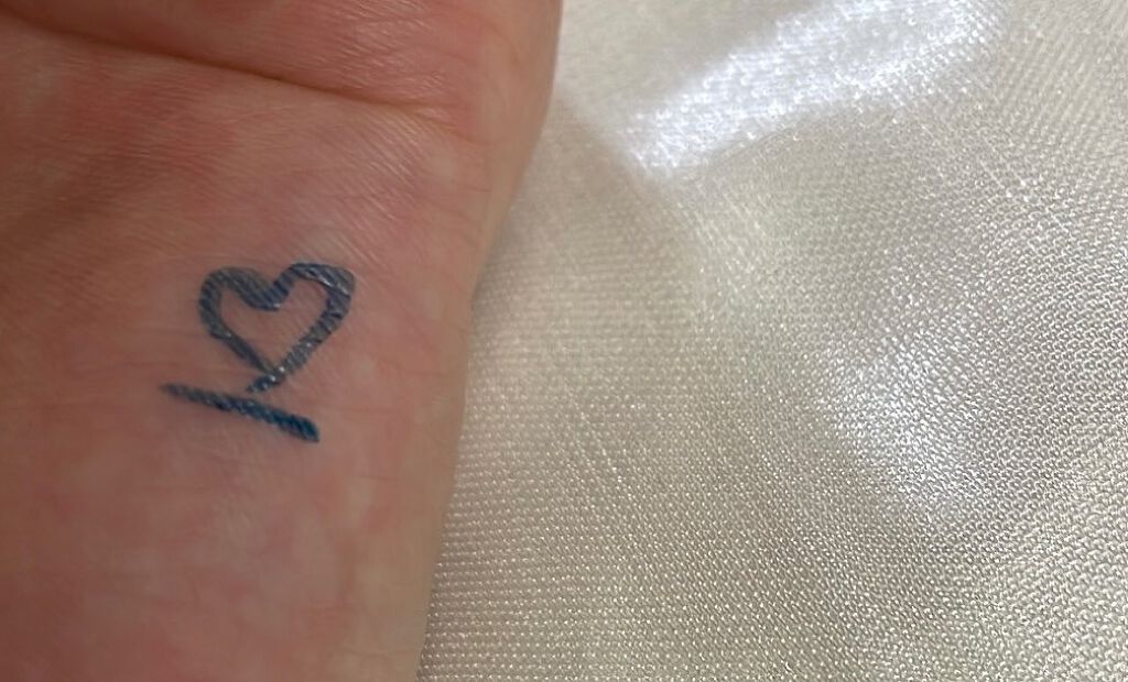 7 SHADES OF BLACK NAVY-BLACK/UZU BY FLOWFUSHI/リキッドアイライナーを使ったクチコミ（3枚目）