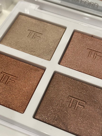 ソレイユ アイ カラー クォード 01N/TOM FORD BEAUTY/アイシャドウパレットを使ったクチコミ(3枚目)