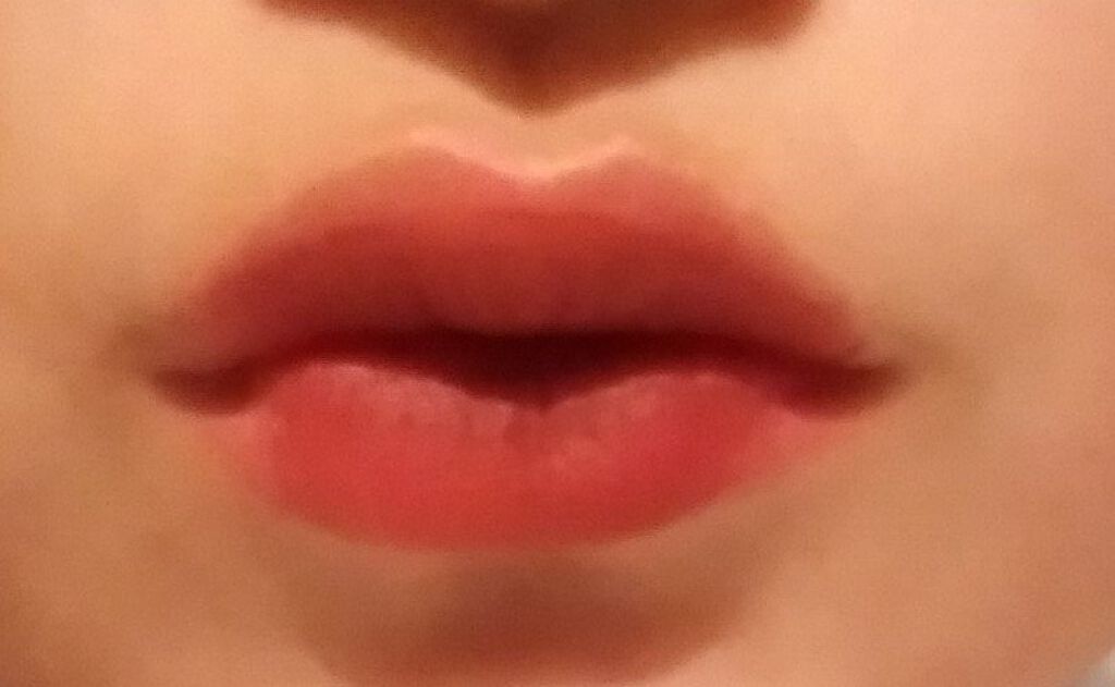 ジューシーラスティングティント/rom&nd/リップティントを使ったクチコミ（3枚目）