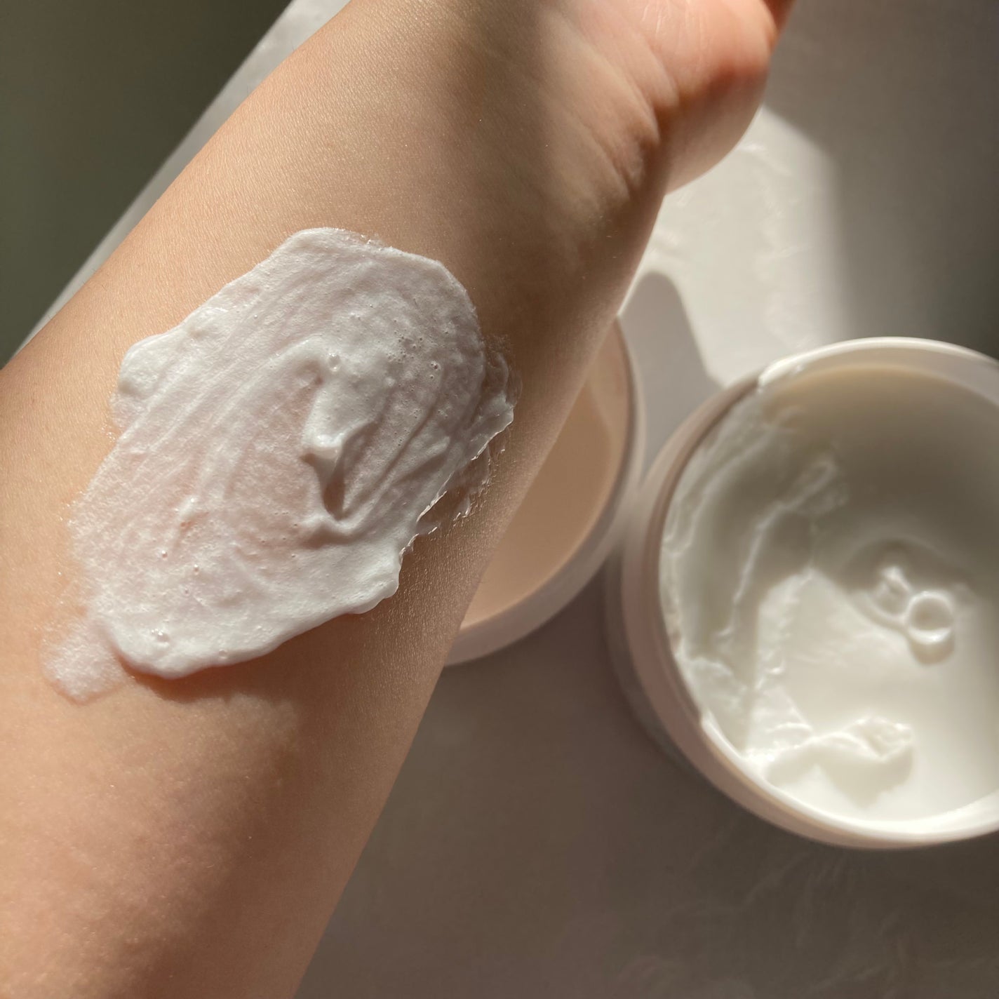 ダヴ クリームボディウォッシュ コンフォートモイスチャー/ダヴ/ボディソープを使ったクチコミ(3枚目)