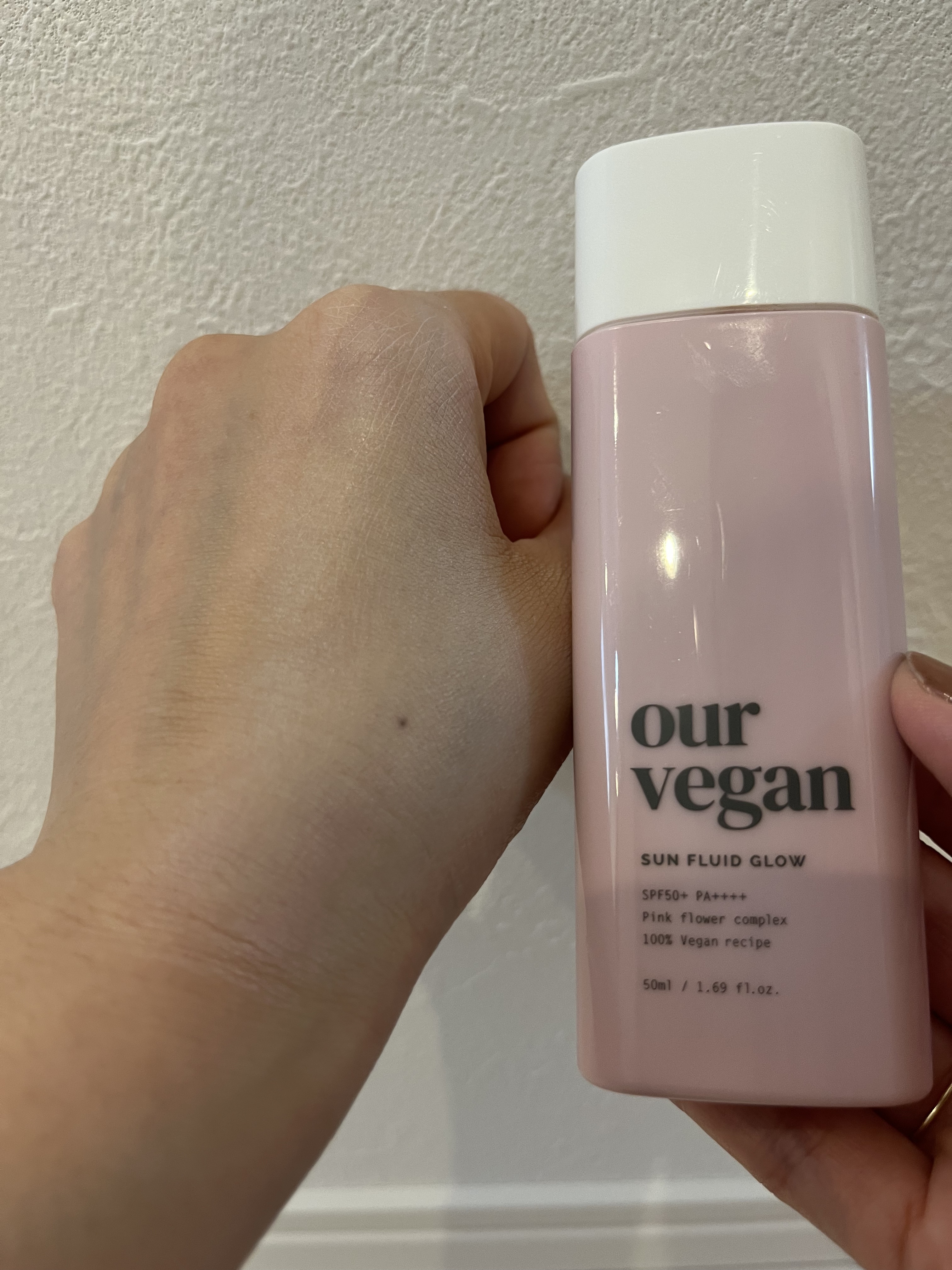 アワーヴィーガン サンプルイド グロー/manyo/化粧下地を使ったクチコミ（2枚目）