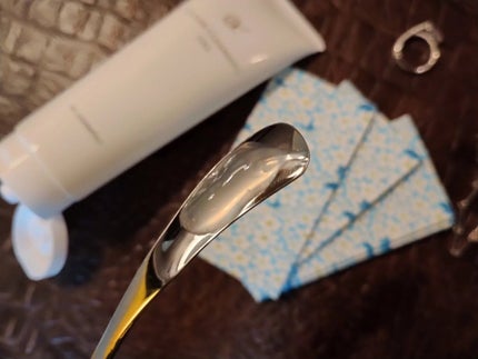 mcgroupakiko on LIPS 「外出先から帰宅すると、衣類やアクセサリーを外し「obcクリアク..」(4枚目)