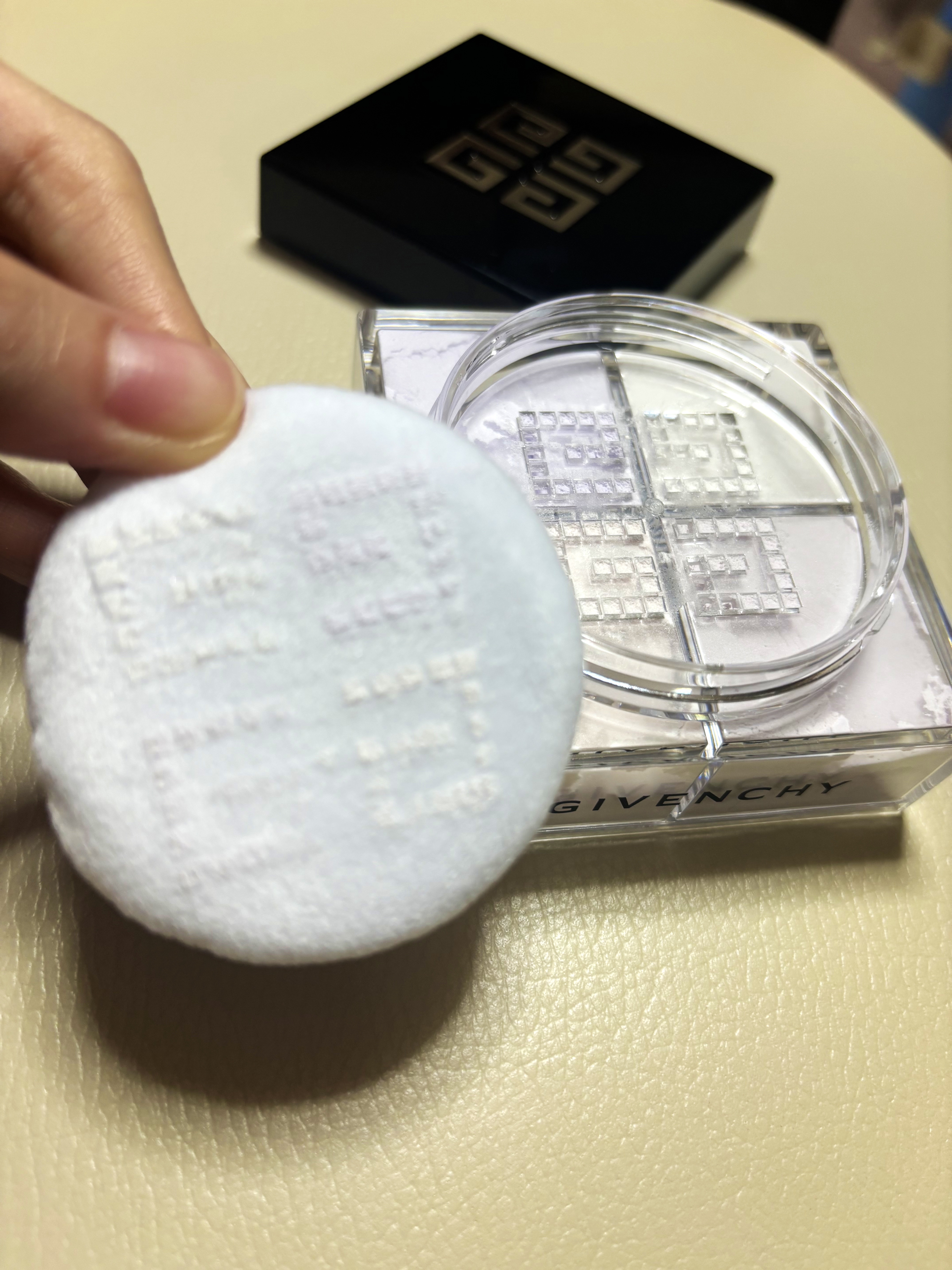 プリズム・リーブル/GIVENCHY/ルースパウダーを使ったクチコミ（3枚目）