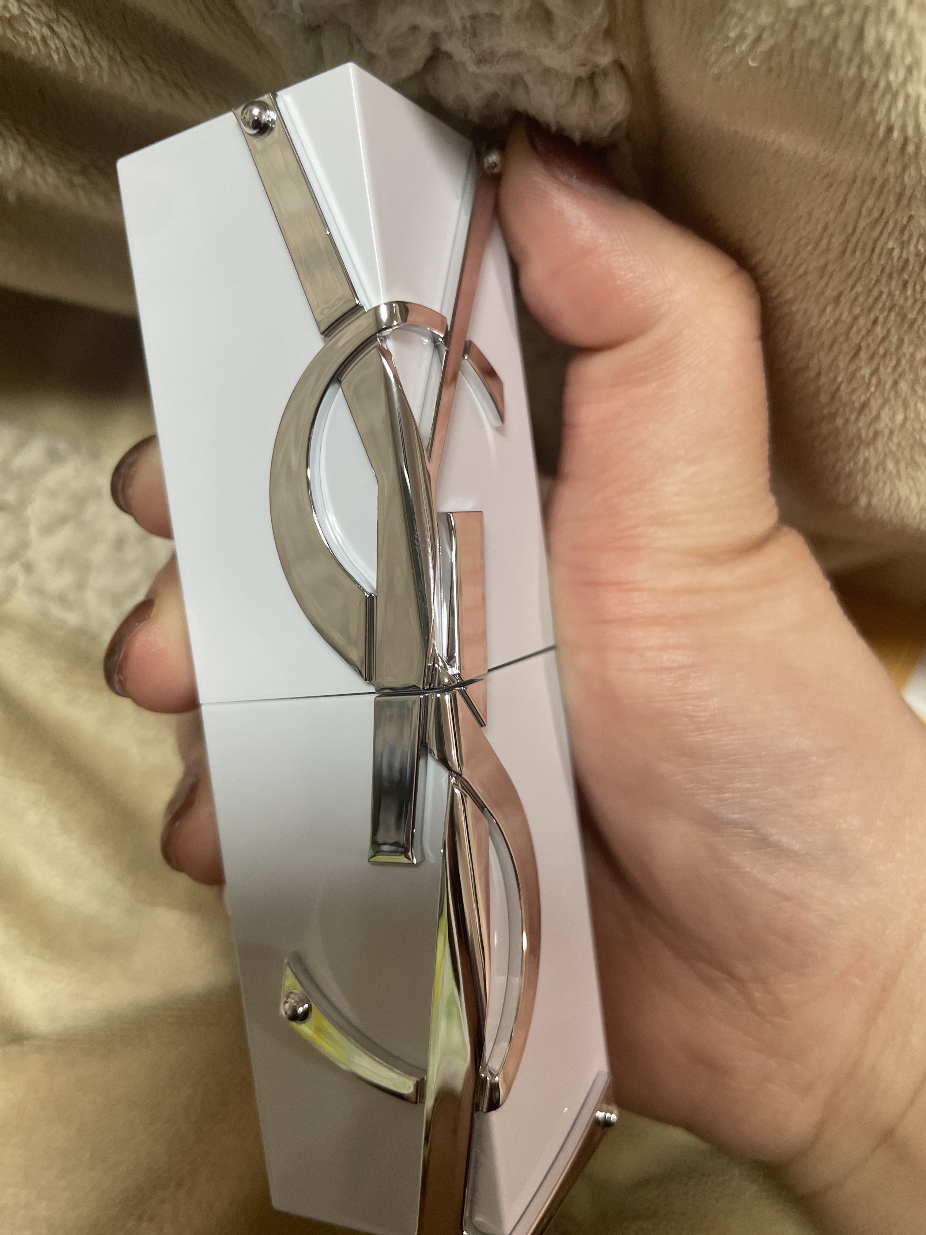 ピュアショット セラムインスティック 本体（9.5g）/YVES SAINT LAURENT BEAUTE/美容液を使ったクチコミ（2枚目）