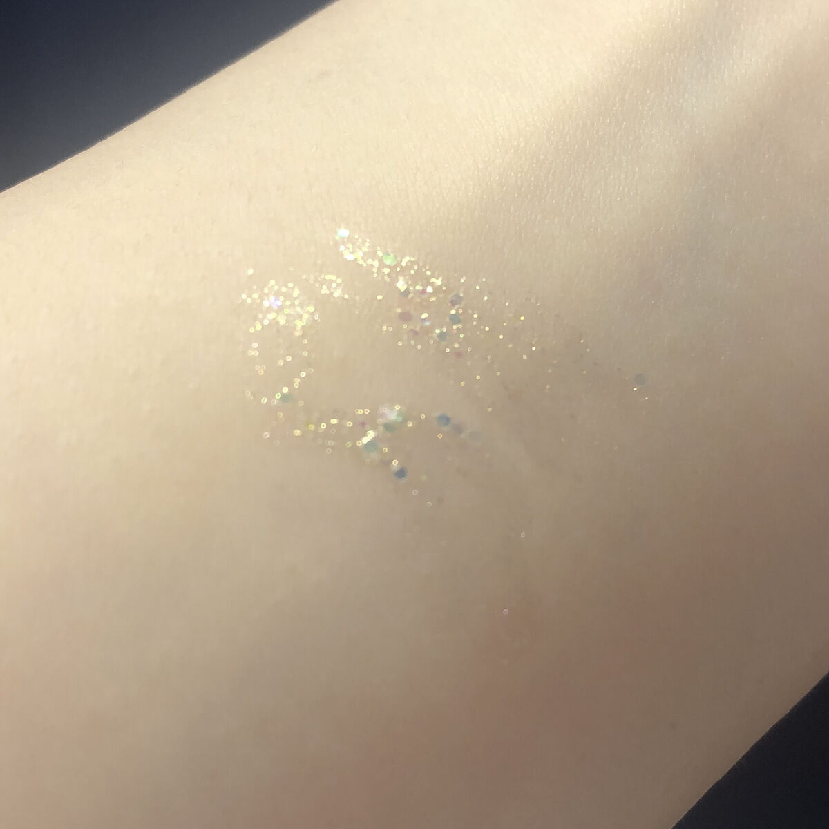 グリッター イルミネーションライナー R/CipiCipi/リキッドアイライナーを使ったクチコミ（3枚目）