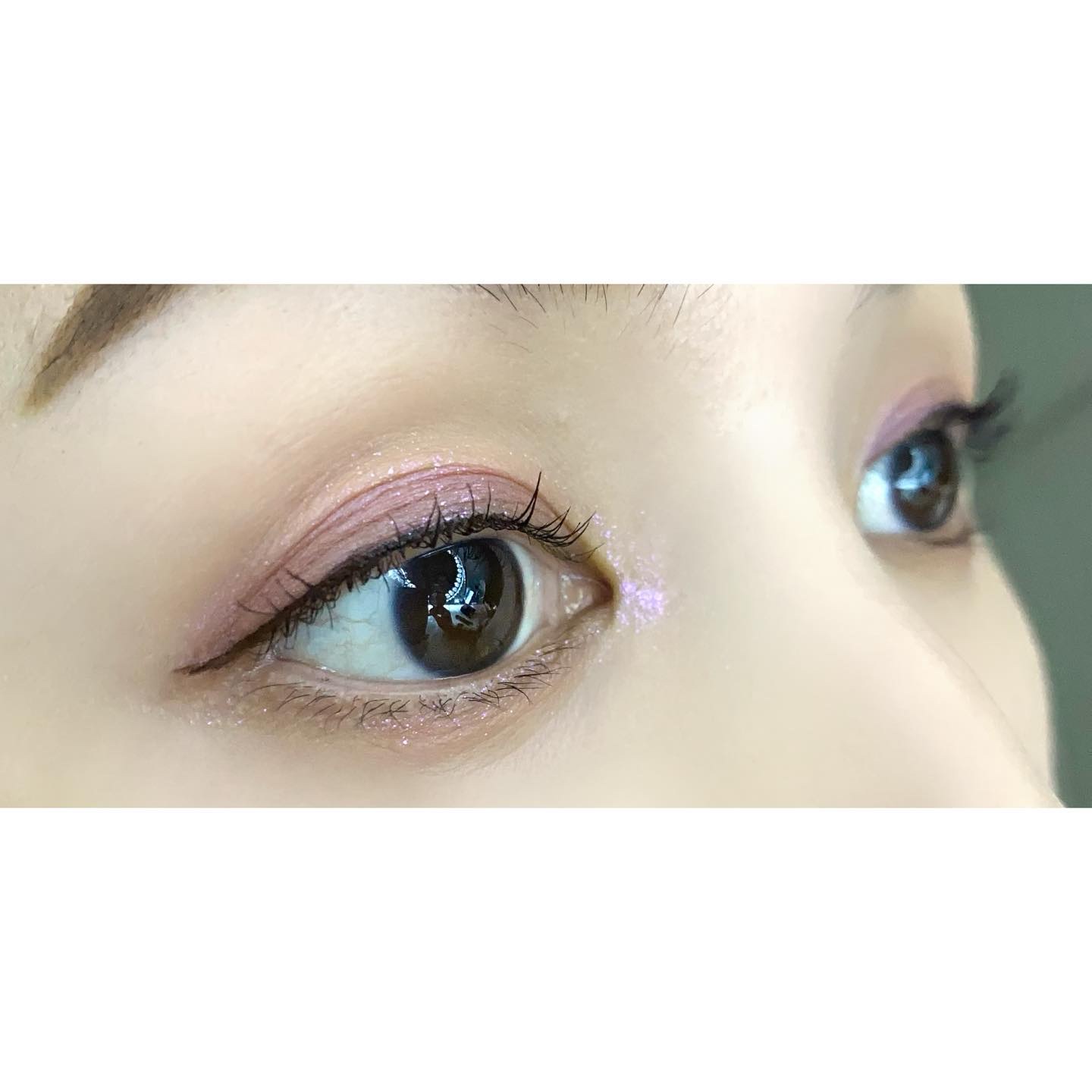 ザ リキッド アイシャドウ　ウルトラスパークル 106 Be Icy/ADDICTION/リキッドアイシャドウを使ったクチコミ（2枚目）