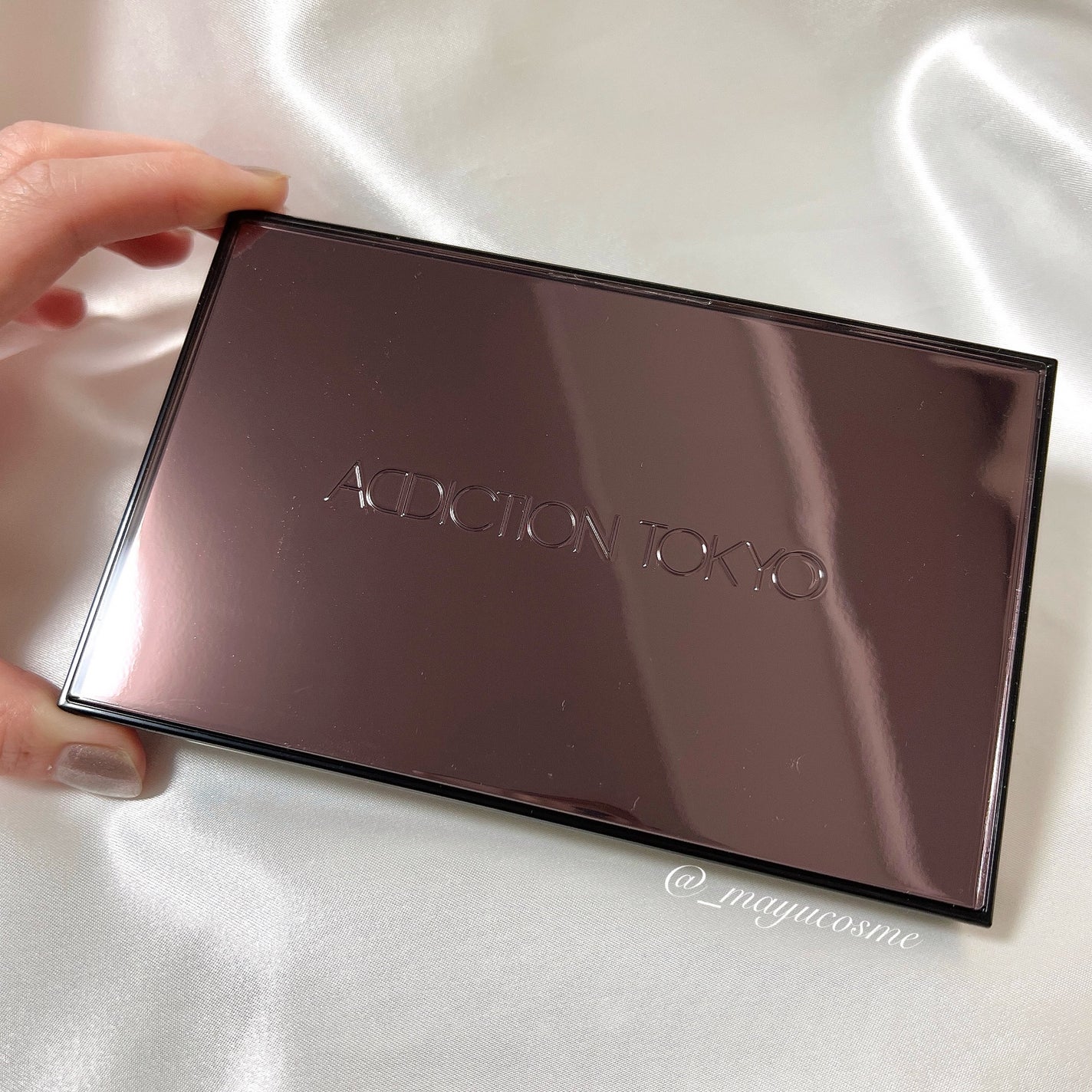 アディクション 15th アニバーサリー アイシャドウパレット “ロック ザ ベスト モーメンツ”/ADDICTION/パウダーアイシャドウを使ったクチコミ(7枚目)