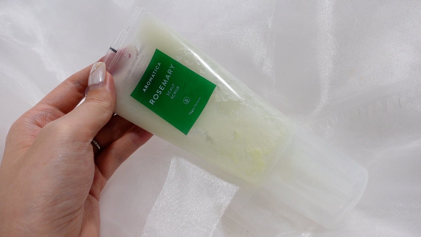 ローズマリー スカルプ スクラブ/AROMATICA/ヘッドスクラブを使ったクチコミ(2枚目)