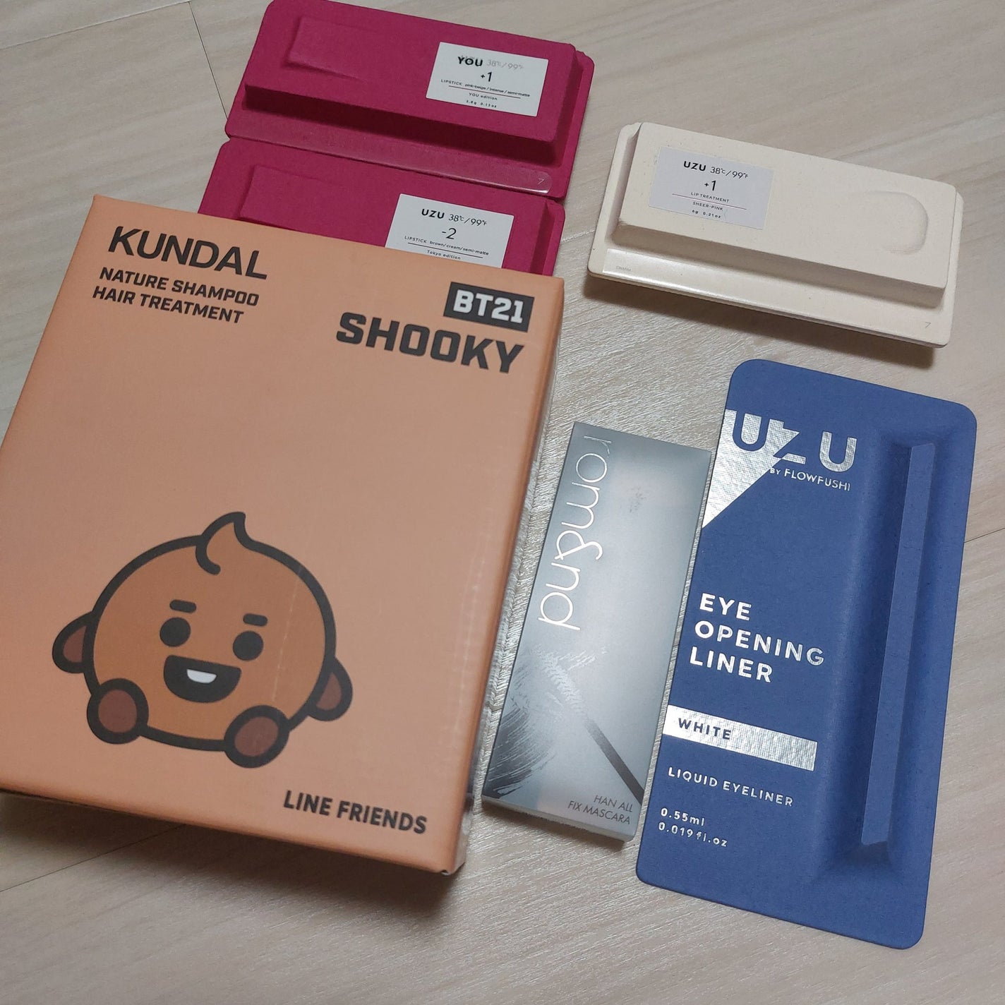 38°C / 99°F リップトリートメント (リップ美容液)/UZU BY FLOWFUSHI/リップケアを使ったクチコミ(2枚目)