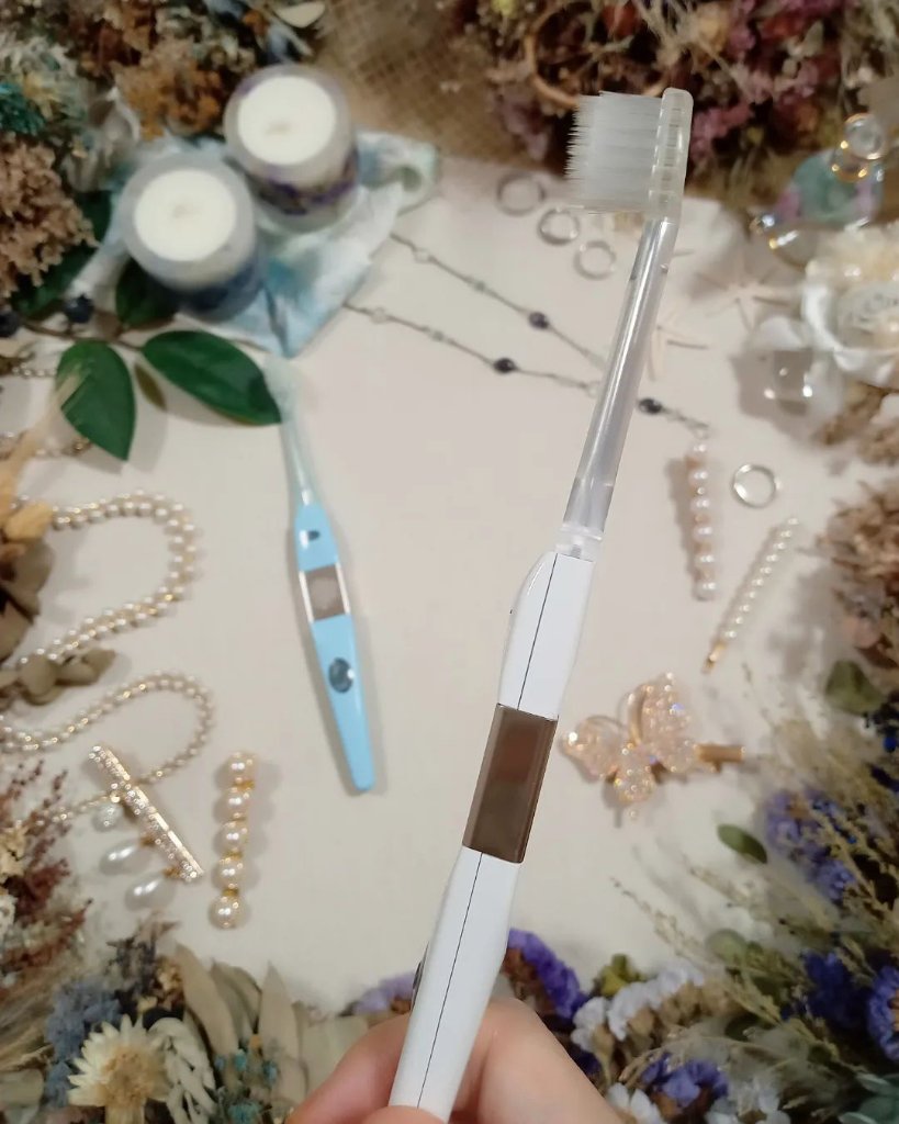 イオン歯ブラシ ionic(アイオニック)/アイオニック/歯ブラシを使ったクチコミ（3枚目）