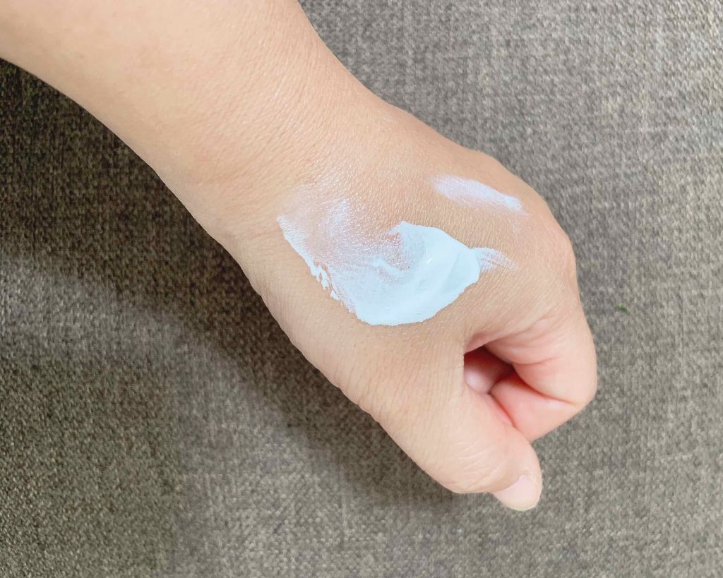 トーンアップクリームD/DAISO/化粧下地を使ったクチコミ（2枚目）